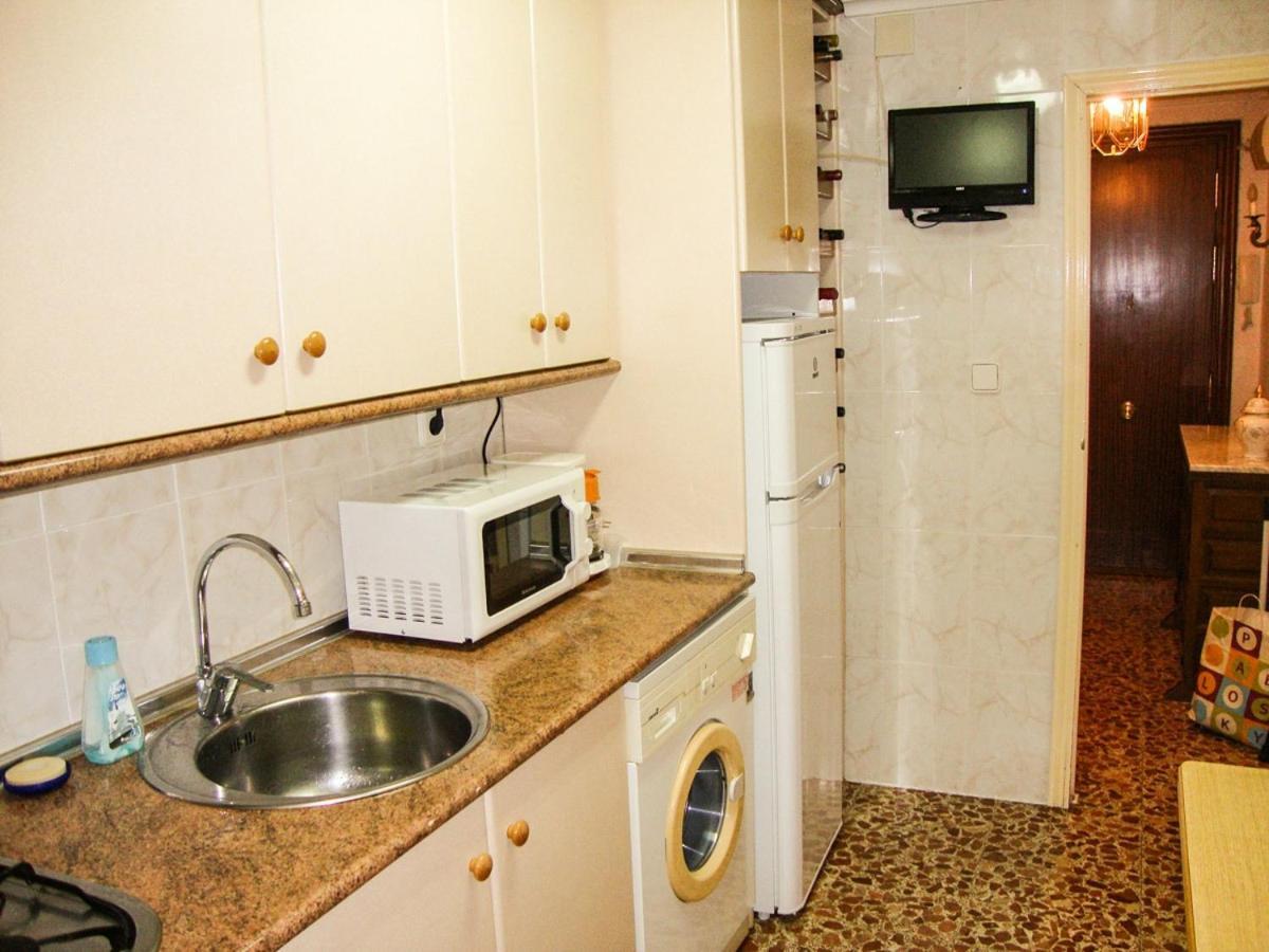 Apartments Plaza De Las Escuelas لقنت المظهر الخارجي الصورة