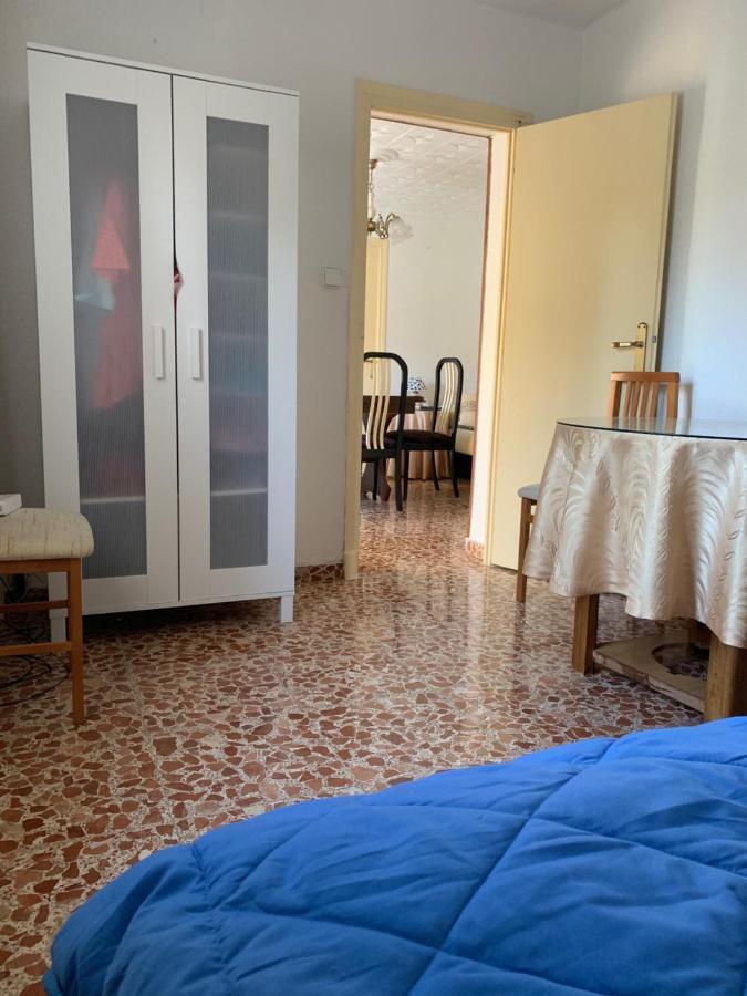 Apartments Plaza De Las Escuelas لقنت المظهر الخارجي الصورة